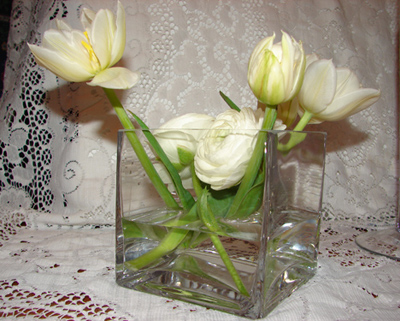 White flower centre piece